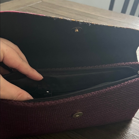 Elegant Purple Clutch with Ethnic Pattern - Picture 4 of 5